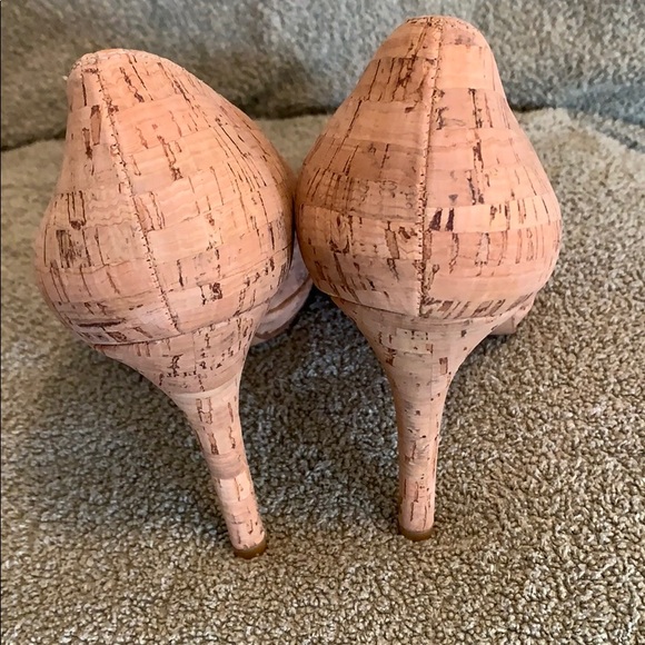 Stuart Weitzman Cork platform heel. New size 12B - Picture 4 of 6